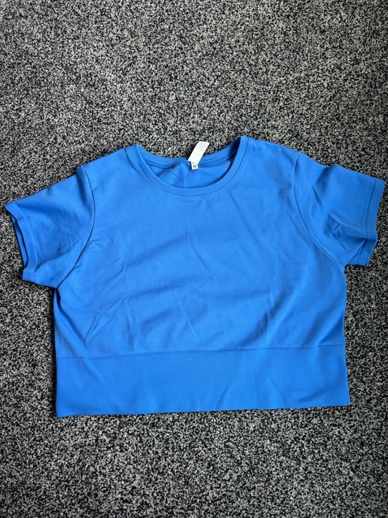 aerie Tops - aerie Short Sleeve Cropped Tee - Bright Blue